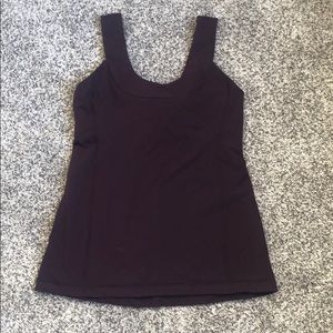 Lululemon athletic top